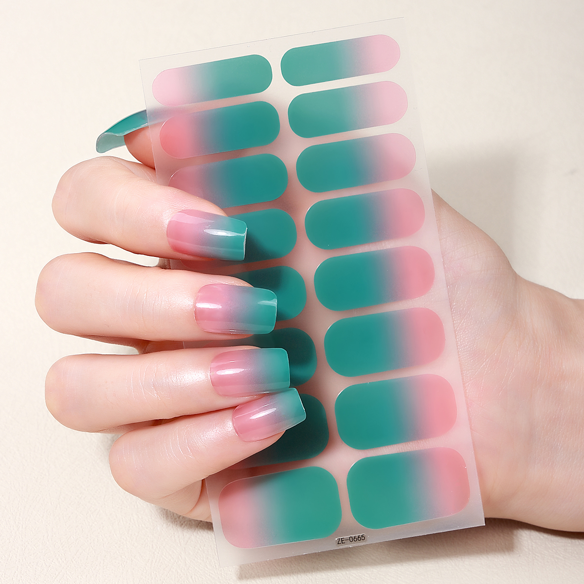 16 tips DIY bakvrije nagelstic - Full Cover Adhesive recensie en prijs